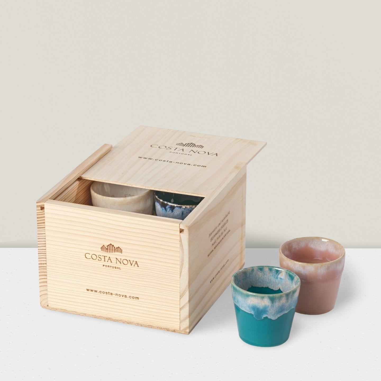 Wooden Box Set of 8 Espresso Cups - Sea Series - Ceramica De Meles